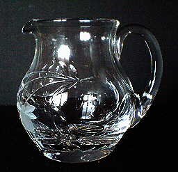 F21-a.Royal Doulton fushia glass cream jug 18kB.jpg (18430 bytes)