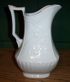 F32-Antique Mellor fuchsia pitcher.jpg (60689 bytes)
