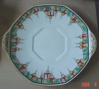 H40-Royal Doulton fuchsia plate 19kB.jpg (20051 bytes)