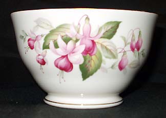 J18-Duchess bone china sugarbowl 13kB.jpg (13249 bytes)