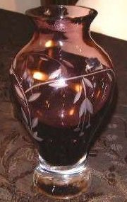D45-a.Caithness glass vase  17kB.jpg (15710 bytes)