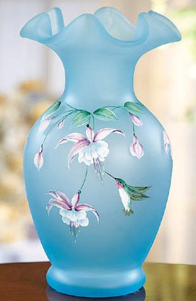D50-Fenton Hummingbird  & fuchsia Vase 33kB.jpg (20101 bytes)