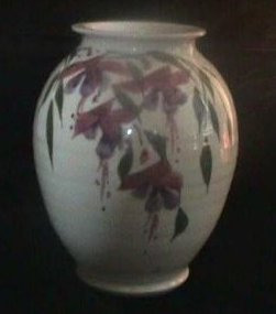D52-a.Pottery White porcelain vase with fuchsias 11kB.jpg (10180 bytes)