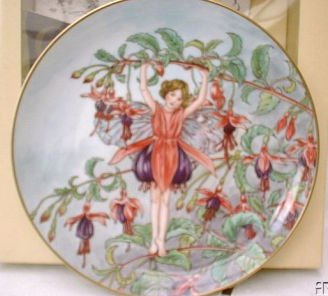 G22-4-Villeroy and Bochs fuchsia fairy plate 22kB.jpg (21719 bytes)