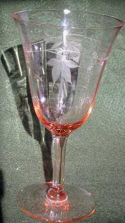 O35-a.US Glass Rose pink fuchsia etched goblet 17kB.jpg (17071 bytes)