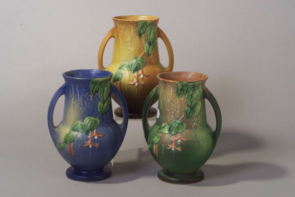 J21-Vase 898-8 blauw - brown - green 30kB.jpg (30357 bytes)