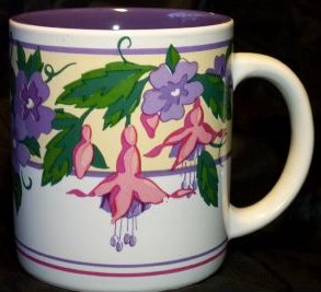 A11-a.Mug with fuchsias KIC made in Korea 19Kb.jpg (19595 bytes)