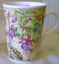 A26-b.Crown Trent China Limited  fuchsia mugs 11kB.jpg (11135 bytes)