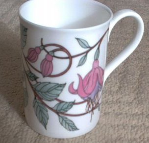 A40-Royal Stratford fuchsia mug.jpg (19505 bytes)