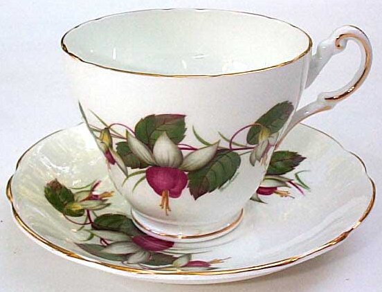 C16-a.Regency cup and saucer Fuschia 48kBkB.jpg (48133 bytes)