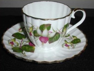 C27-a.Jason cup & saucer.jpg (20205 bytes)