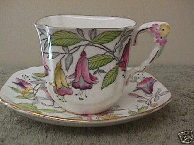 C80-Royal Stafford cup&saucer 22kB.jpg (22276 bytes)